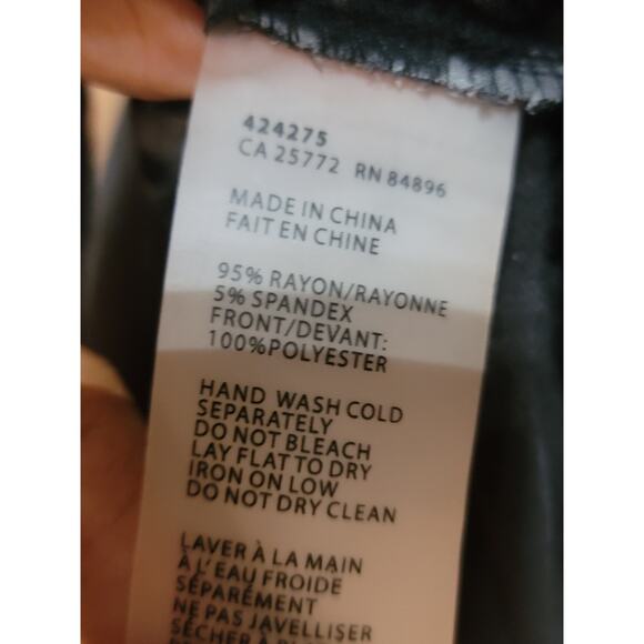 Dex Blouse Women’s Size M Black Gray Leopard Print V-Neck Long Sleeve Top - Picture 8 of 9